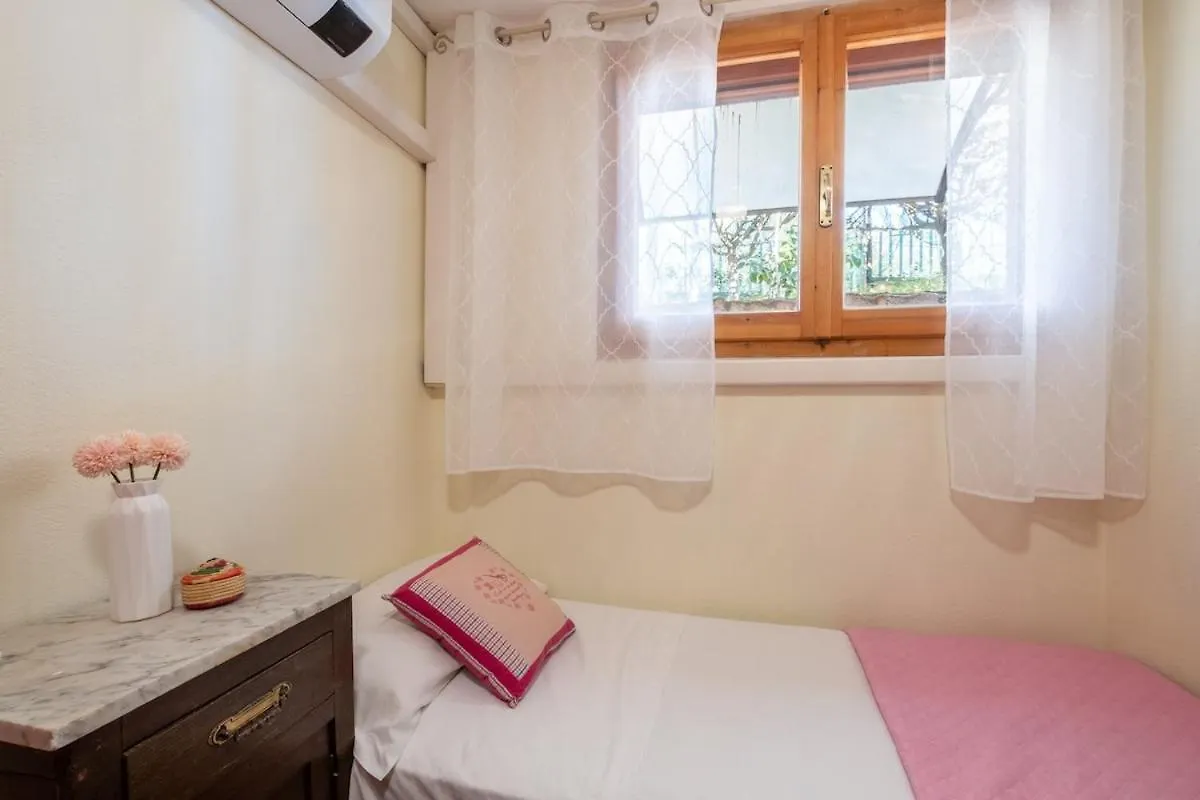 1-Minute Walk To The Beach- Large Equipped House Marongiu
